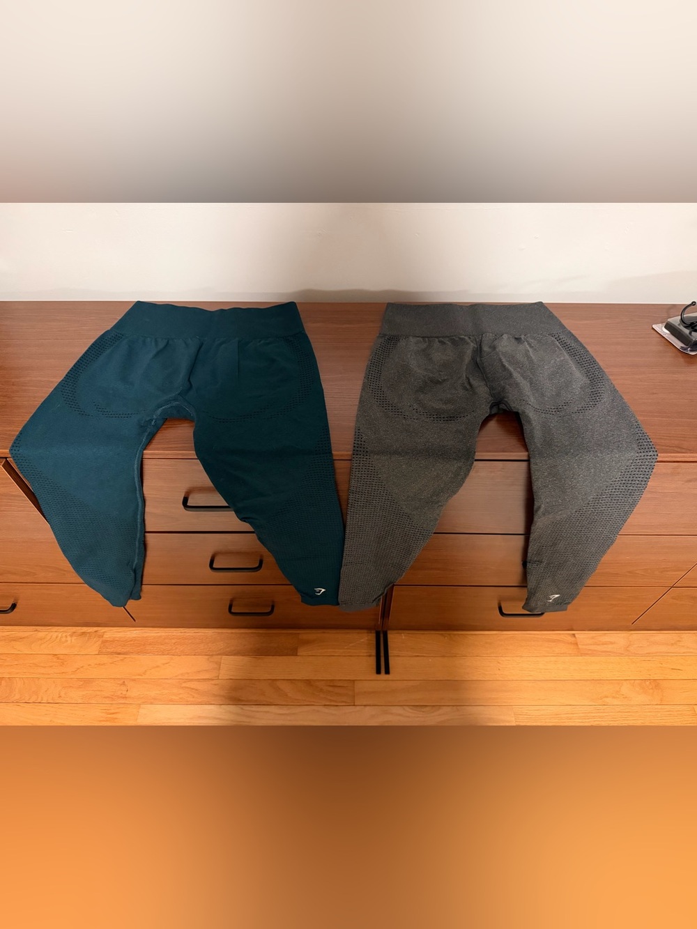 Gymshark Vital Seamless 2.0 Leggings in Grey and Teal Marl - Picture 5 of 5